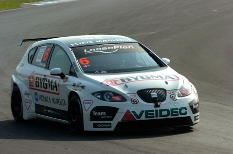 starter som firer i det første af lørdagens to løb i Scandinavian Touring Car Championship.